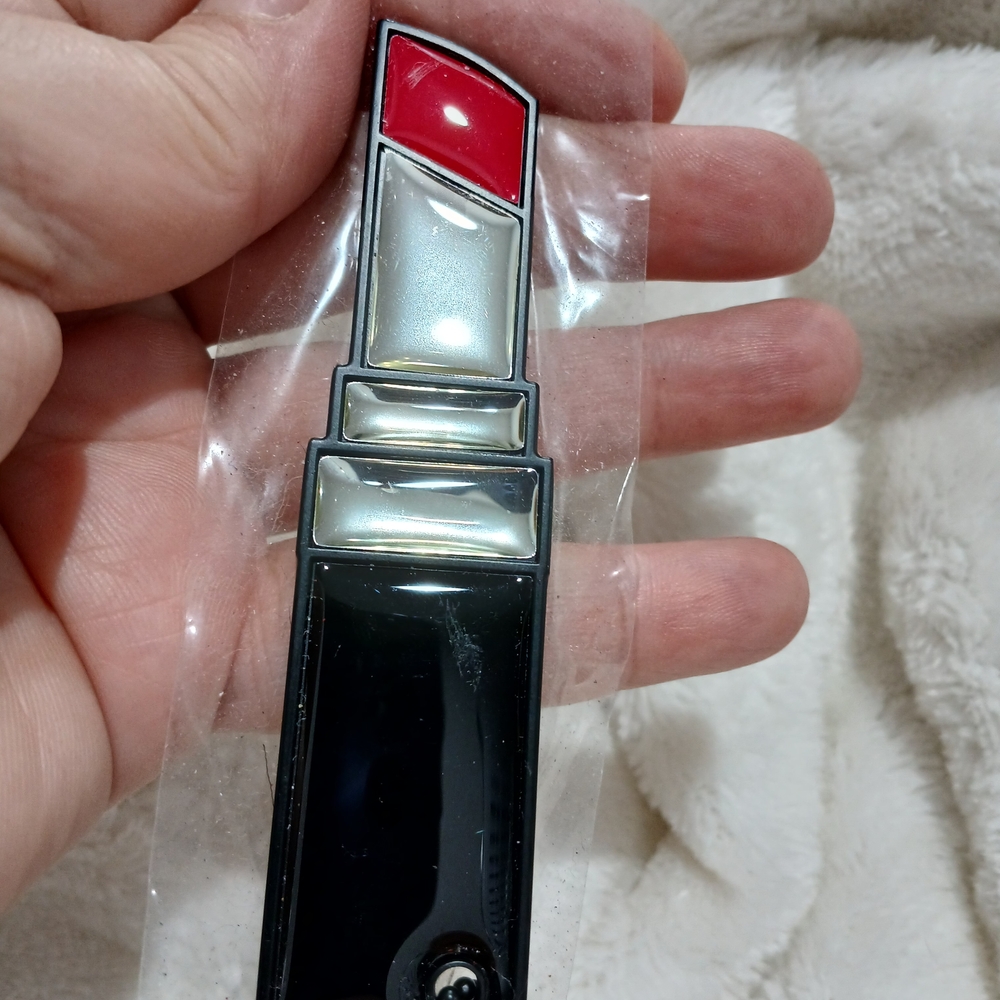 Rouge Helium Black And Silver Blade